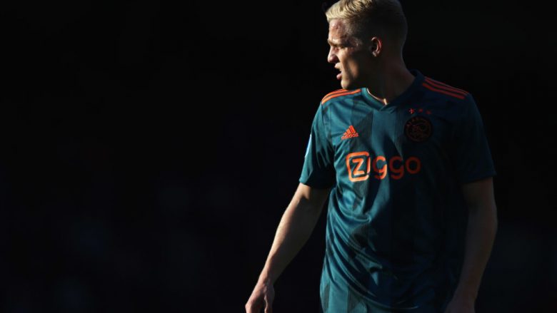 Ajaxi e blindon Van de Beekun, gati kontrata e re dhe klauzolë e lartë largimi