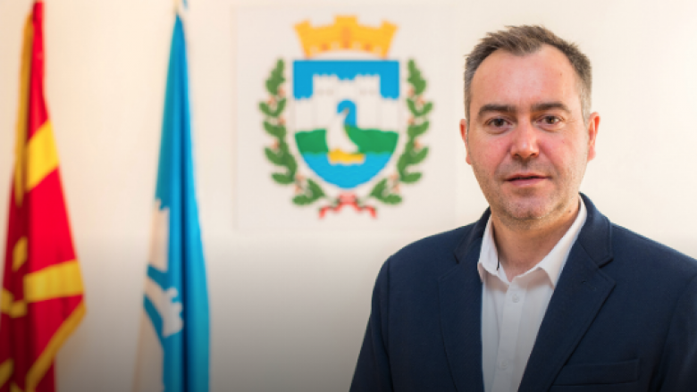 Kryetari i Ohrit: Rrënimi i objekteve pa leje nuk është ndërprerë, nevojiten procedura ligjore