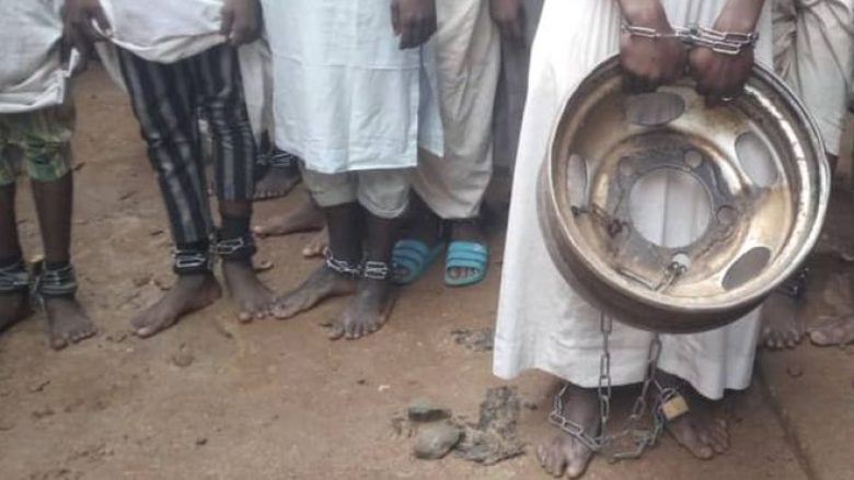 Nuk dihet se si përfunduan aty, lirohen rreth 300 të rinj dhe fëmijë nga “shtëpia e torturës” në Nigeri