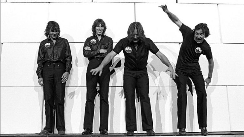 Waters: Gilmour mendon se veç ai është Pink Floyd