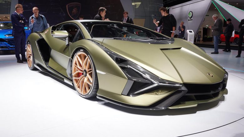 Shpejtësia maksimale e hibridit elektrik Lamborghini Sian është 350 kilometra në orë