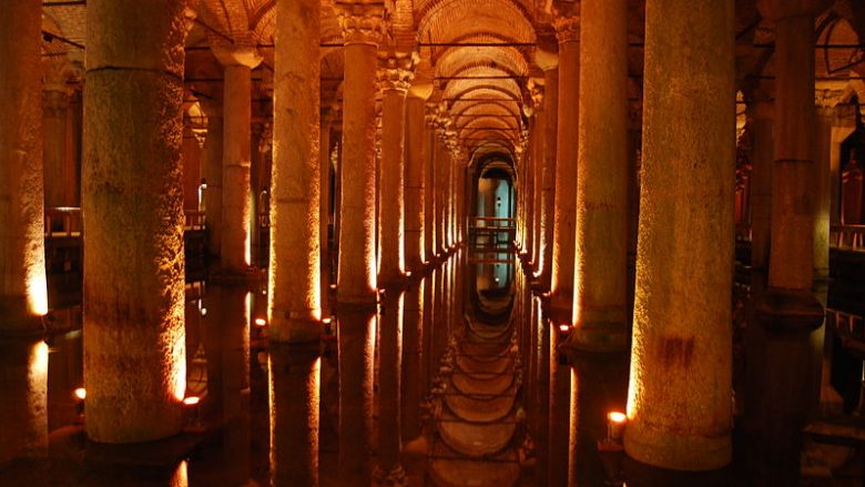 Bazilika Cistern në Stamboll: Mrekullia e arkitekturës bizantine
