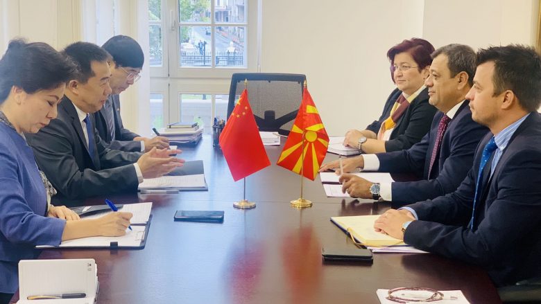 Angjushev u bënë thirrje investitorëve kinez që të investojnë në Maqedoninë e Veriut
