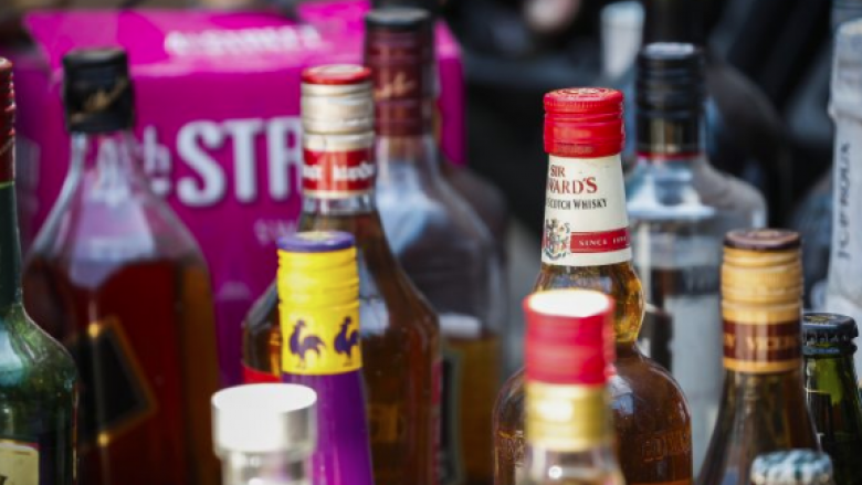 Pijet e falsifikuara alkoolike në tregun e BE-së më shumë vijnë nga Maqedonia e Veriut