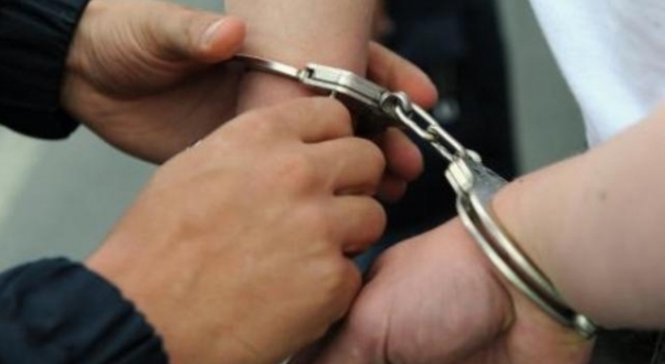 Bashkëjetonte me një të mitur, arrestohet një person në Fushë Kosovë