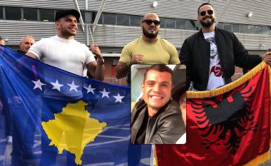 Florian Marku, Ilir Latifi dhe Capital T pozojnë në Southampton me flamurin e Kosovës dhe atë kombëtar – atje takojnë edhe Xhakën