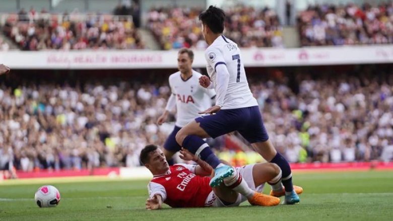 Xhaka u kërkon falje tifozëve të Arsenalit për penalltinë e shkaktuar ndaj Tottenhamit