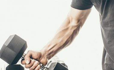 Personat me muskuj të dobët janë më të rrezikuar nga vdekja e parakohshme