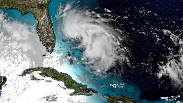 Stuhia Humberto pritet të godasë ishujt Bahamas