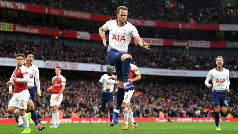 Xhaka shkakton penallti, Kane dyfishon epërsinë e Tottenhamit ndaj Arsenalit