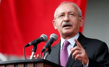 Lideri opozitar turk bën thirrje për dialog me Sirinë