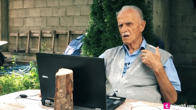 Ragip Rusta, lexuesi më i moshuar i Telegrafit, 93-vjeçari që i kalon ditët duke u informuar nga portali i parë në vend