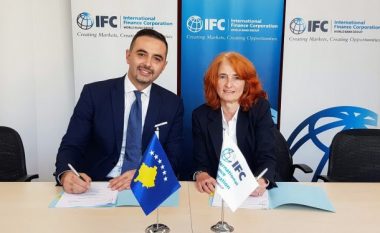 Ministri Lluka nënshkruan marrëveshjen për zhvillimin e centralit me diell