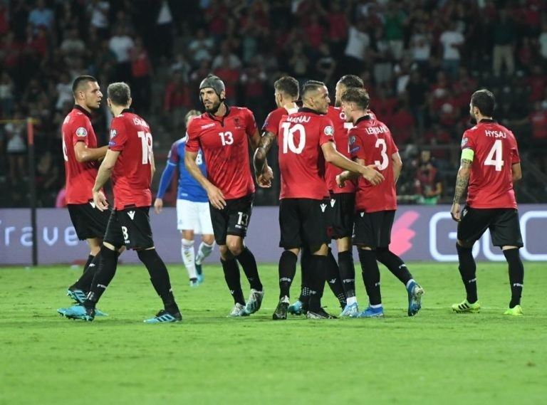 Shqipëria fiton me rezultat bindës ndaj Islandës në kualifikimet për