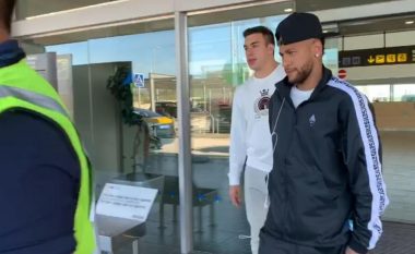 Neymar zbarkon në Barcelonë, kërkon me gjyq nga ish-klubi plotë 26 milionë euro