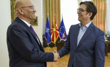 Pendarovski realizoi takim me Jankoviq, shef i Zyrës për lidhje me NATO-n