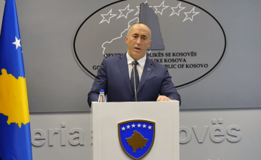 Haradinaj: Vuçiq po vazhdon të vajtojë që nuk po ndodh ndarja e Kosovës