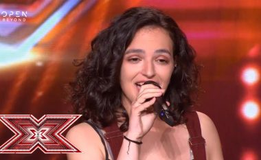 Shqiptarja 17-vjeçare Jody Lulati, mahnit jurinë e “X Factor” në Greqi