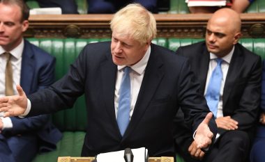 Parlamenti britanik pezullon punimet për pesë javë