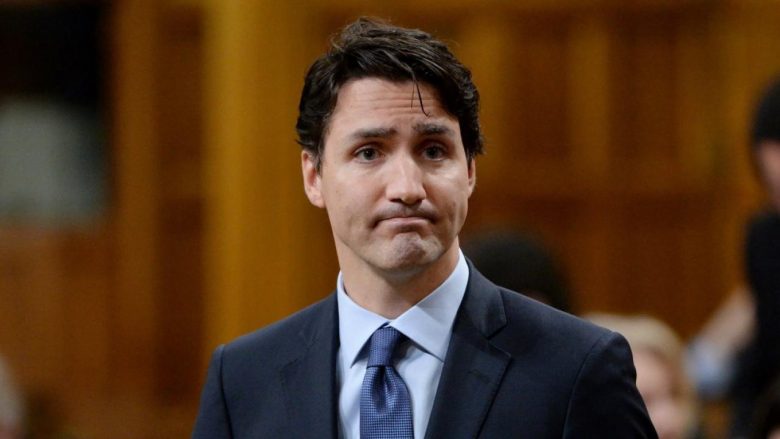 Trudeau kërkon falje për fotografinë me “fytyrë të zezë”