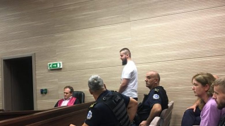 20 muaj burg për të akuzuarin që pranoi se përkrahu ISIS-in dhe postoi foto kërcënuese ndaj Ramush Haradinajt