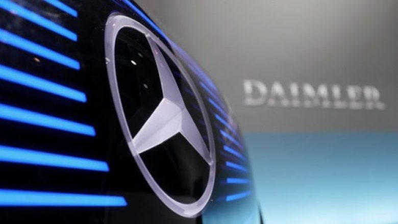 Daimler 870 milionë euro gjobë për emetim të gazrave të dëmshme