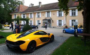 Shtatë Ferrari, tre Lamborghini, pesë Bentley,…: Superveturat e diktatorit dalin në ankand, tregohen edhe çmimet e tyre