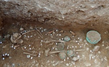 Zbulohen mbi 200 varre ilire në Greqi