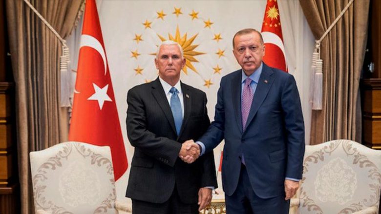 Pas takimit mes presidentit turk Erdogan dhe zëvendëspresidentit amerikan Pence, arrihet marrëveshja e armëpushimit në Siri