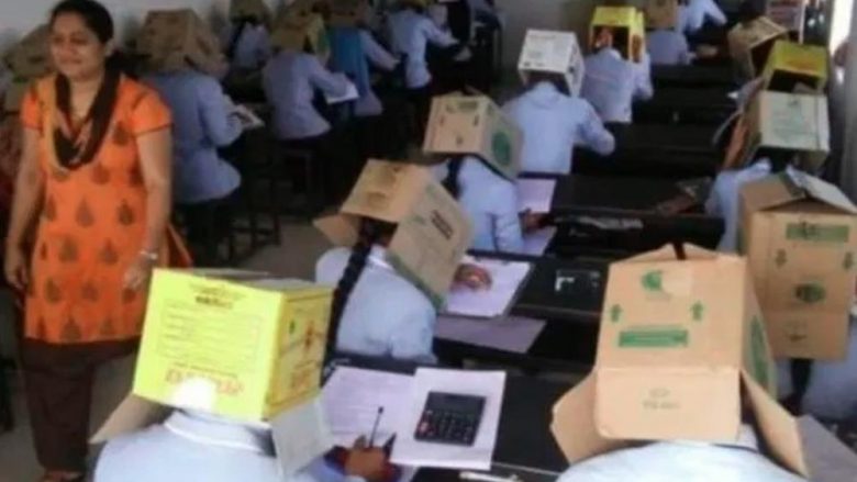 Detyrojnë studentët të vendosin kuti kartoni në kokë për të mos kopjuar, menaxhmenti i fakultetit në Indi kërkon falje pas publikimit të imazheve