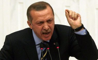 Sonte përfundon armëpushimi në Siri, Erdogan kërcënon: Nëse nuk tërhiqen luftëtarët kurdë, Turqia do të sulmojë më ashpër
