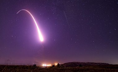 Ushtria amerikane kryen me sukses testimin e raketës së re balistike interkontinentale
