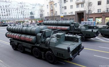 Rusia dërgon sisteme raketash në Serbi