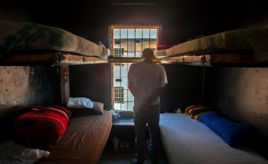Mbyllet një nga burgjet më famëkeqe në Meksikë, aty janë kryer shumë vrasje – brenda tij gardianët gjetën saunë, banak dhe akuarium