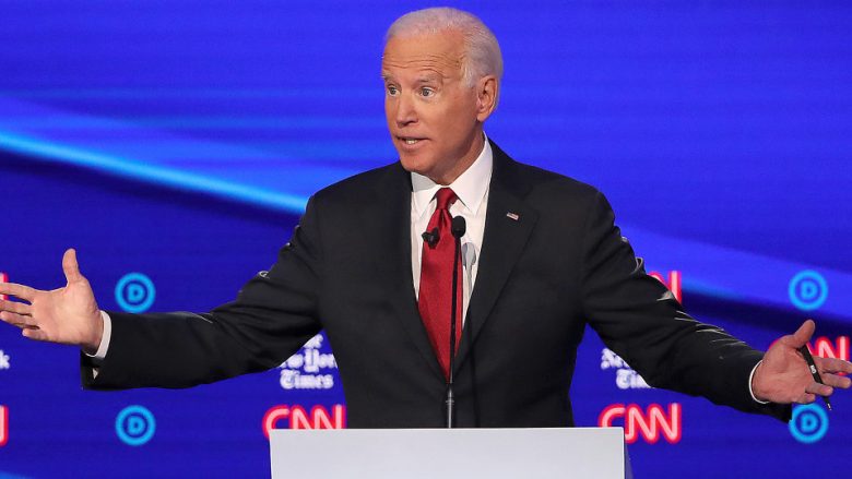 Biden vazhdon të kryesojë garën e demokratëve për president