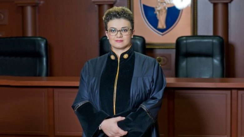 Lidhja e Historianëve të Kosovës kërkon dorëheqjen e kryetares së Gjykatës Kushtetuese, Arta Hajrizi-Rama