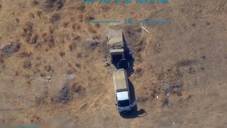 Thuhet se po bartte municion, publikohen pamjet kur “aeroplani luftarak turk goditi kamionin e YPG me saktësi”