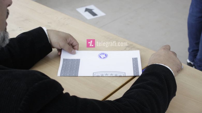 Fotografuan votën shtatë persona shoqërohen në Polici