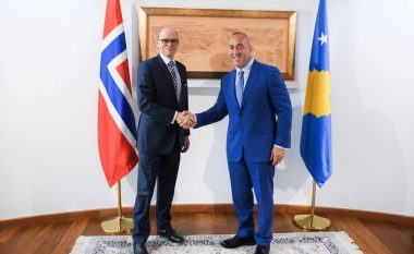Haradinaj takohet me përfaqësuesin Special për Ballkanin Perëndimor, diskutojnë për dialogun dhe zgjedhjet