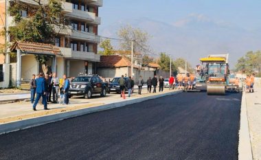Nis asfaltimi i rrugës kryesore me katër korsi në Deçan