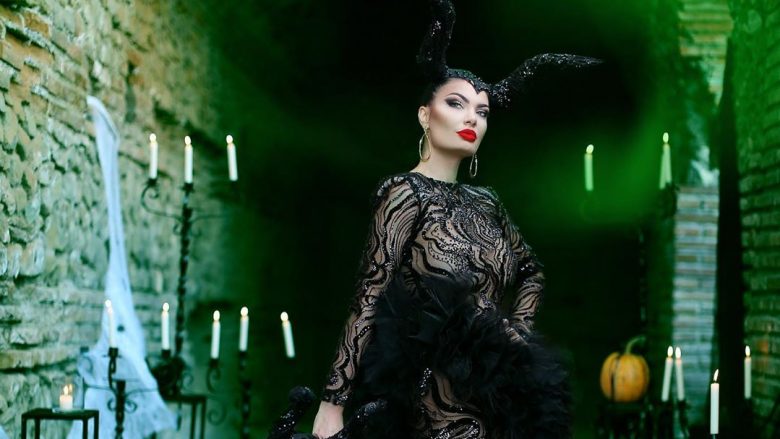 Zaimina Vasjari dhe vajza e saj, Khloe shndërrohen në Maleficent për festën e Halloween