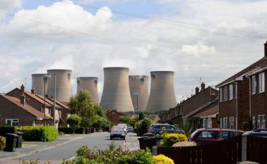 Lëshonte miliona ton dioksid karboni dhe ishte ndotësi më i madh në Evropën perëndimore, por sot nuk është i tillë – ja si u transformua centrali i energjisë elektrike në Yorkshire të Anglisë