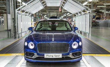 Bentley fillon prodhimin e Flying Spur, makinë e fuqishme me nivel të lartë luksi