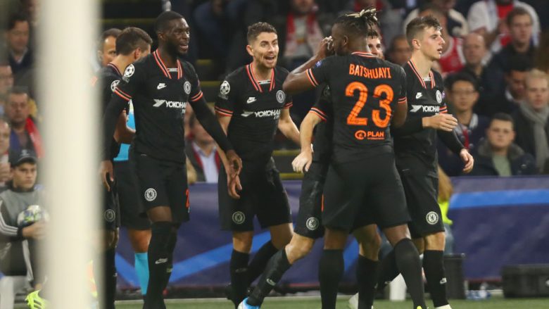 Chelsea merr tri pikë të arta në udhëtim te Ajaxi