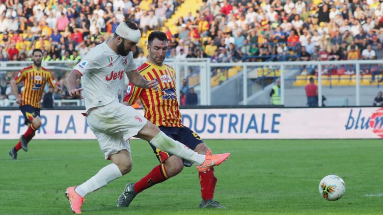 Higuain u dërgua në spital pas lëndimit në kokë gjatë ndeshjes ndaj Lecces