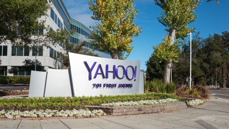 Ish-punonjësi i Yahoo pranoi se hakoi 6,000 llogari në kërkim të materialeve intime