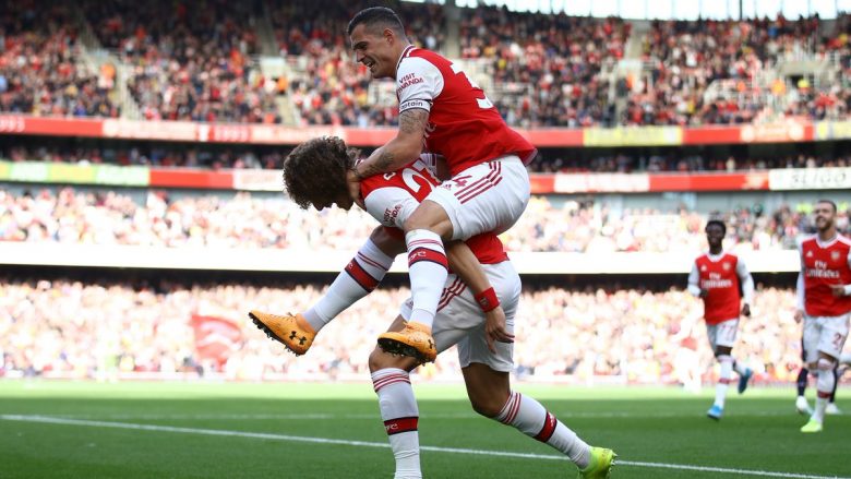 Xhaka ia uron David Luizit golin e parë me Arsenalin