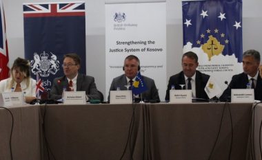 Ambasada britanike nis projektin për forcimin e sistemit të drejtësisë