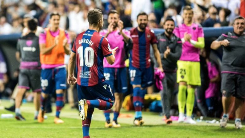 Enis Bardhi shënon gol për Levanten në stilin ‘alla Messi’