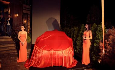 Prishtina dominohet nga e portokallta – Prezantohet ikona Clio e re, dominuesja e rrugëve të Kosovës tash e sa vjet